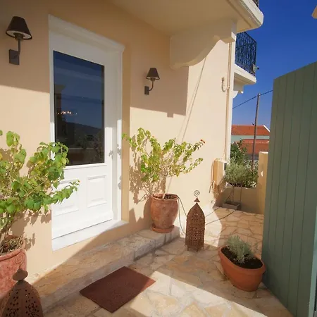 Agnantia Apartment *